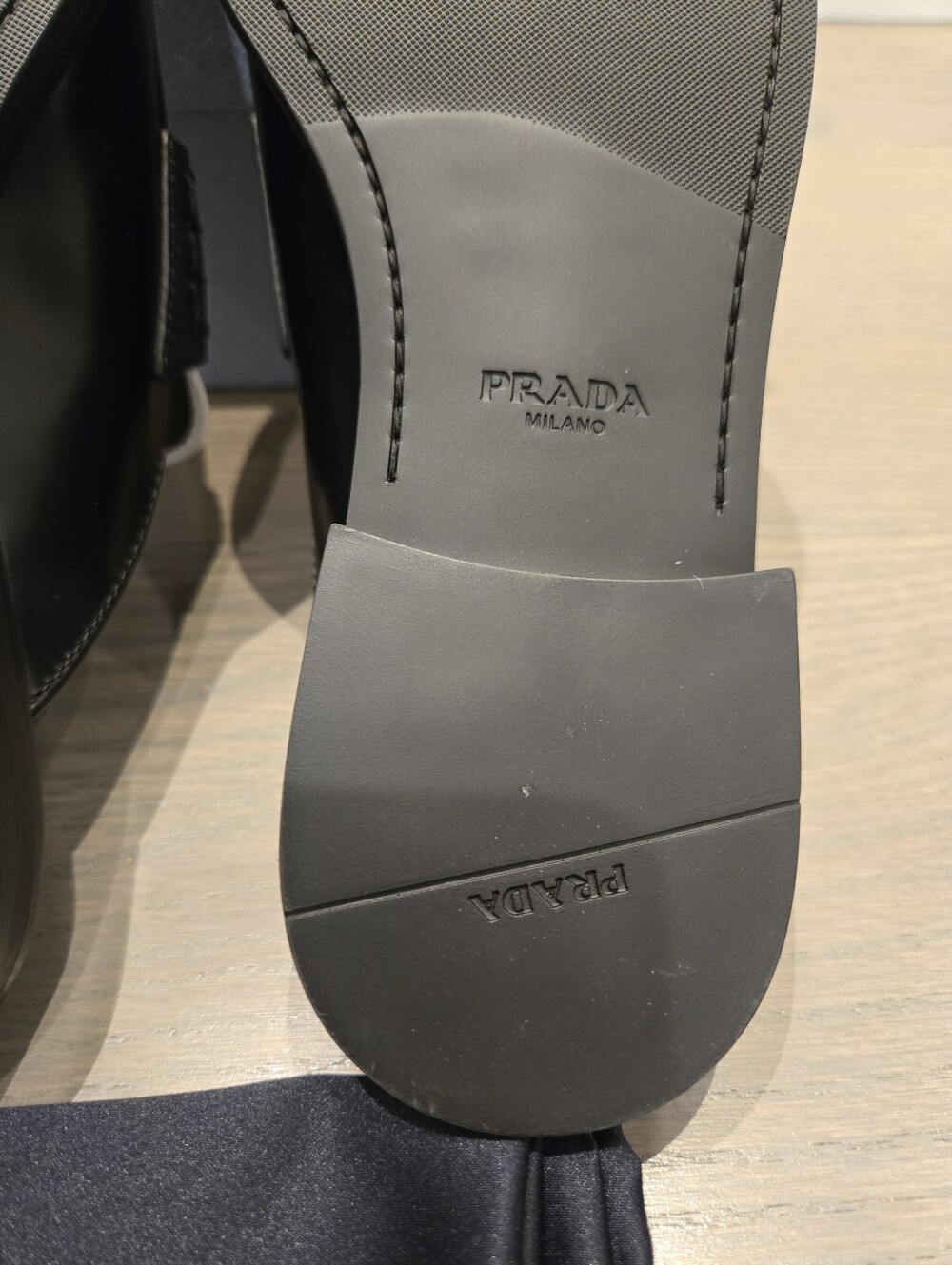 $1,200 Prada Brushed Leather Bi-color Triangle Logo Loafer Mule EU 38 US 8 BNIB - Picture 13 of 13
